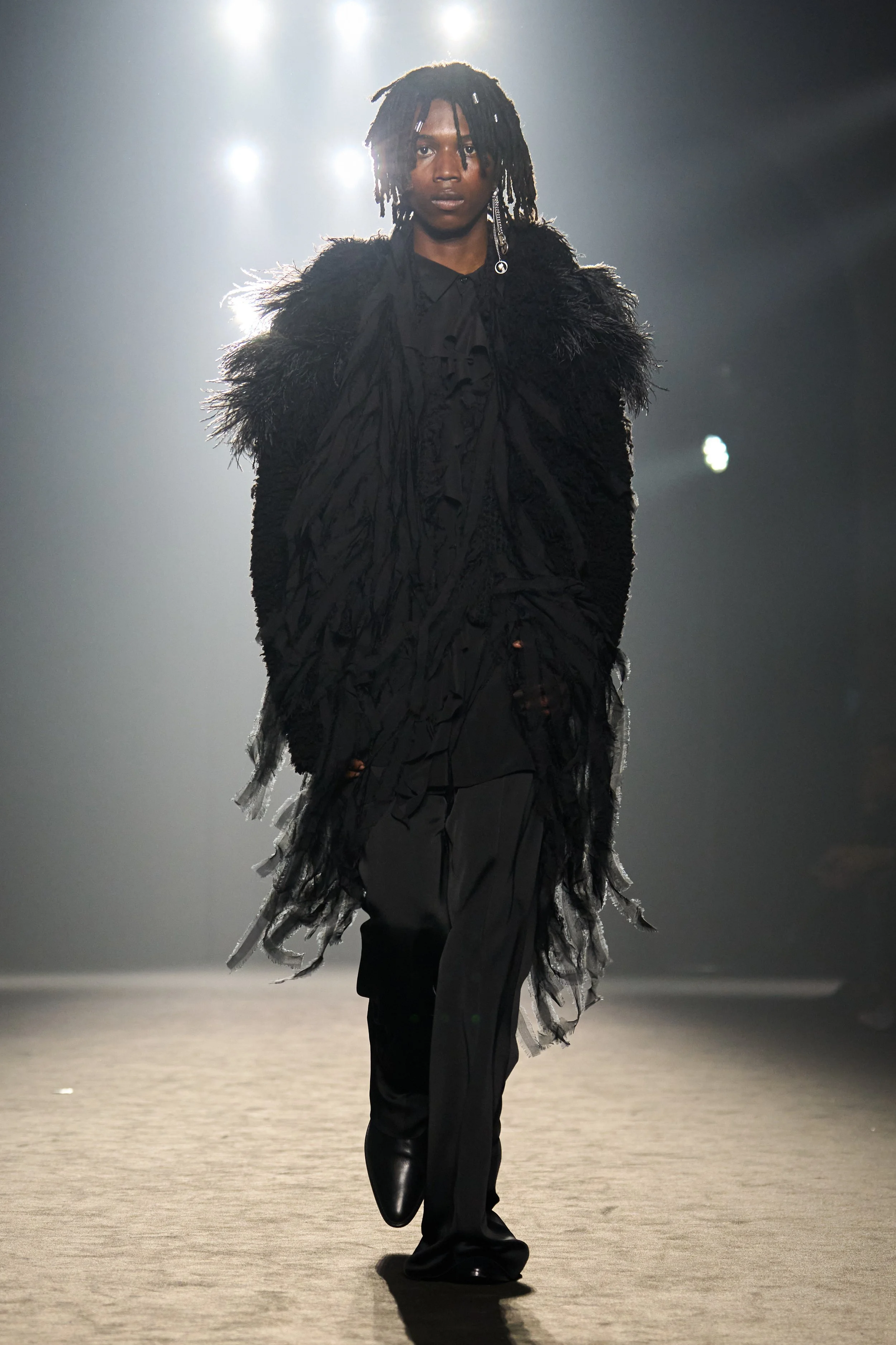 ANN DEMEULEMEESTER FW25 —